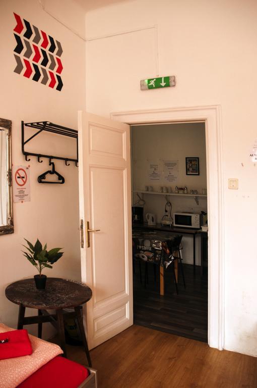 2Night Hostel Budapest Exterior foto