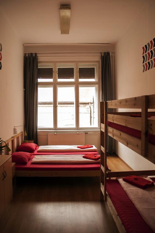 2Night Hostel Budapest Exterior foto